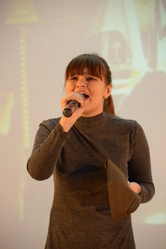 Элина Кузьмимных.jpg Элина Кузьмимных.jpg